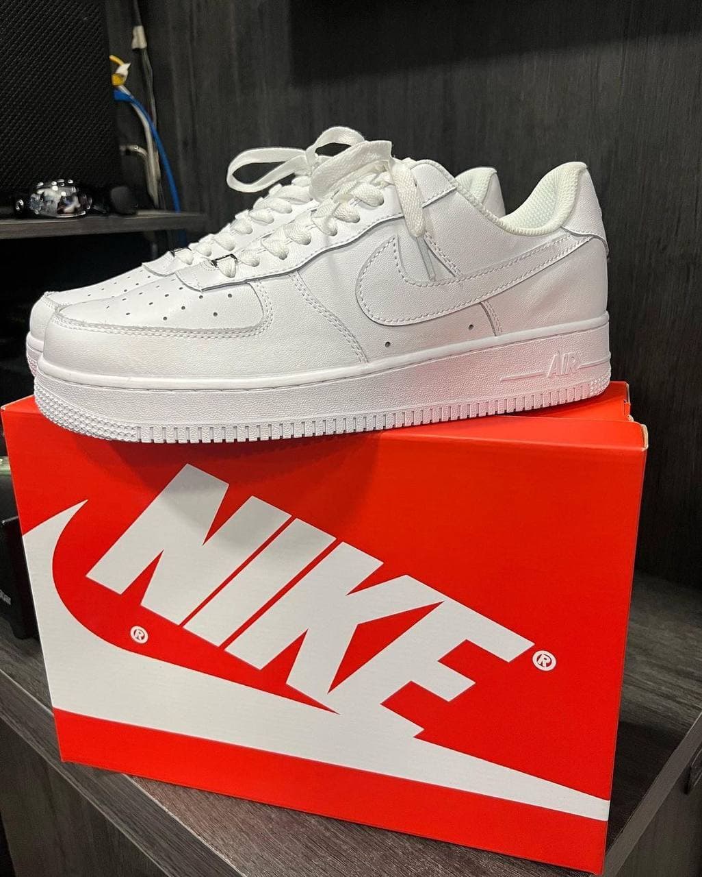 AIR FORCE BLANCAS — calzado, vista de producto sobre fondo neutro