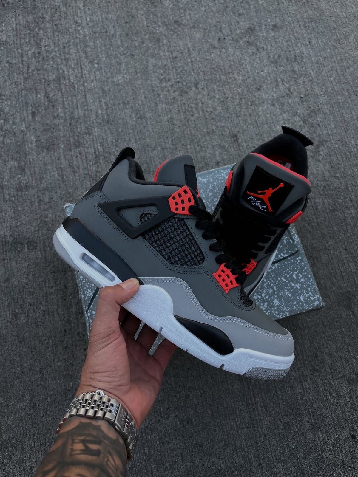 Jordan 4 infrared — calzado, vista de producto sobre fondo neutro