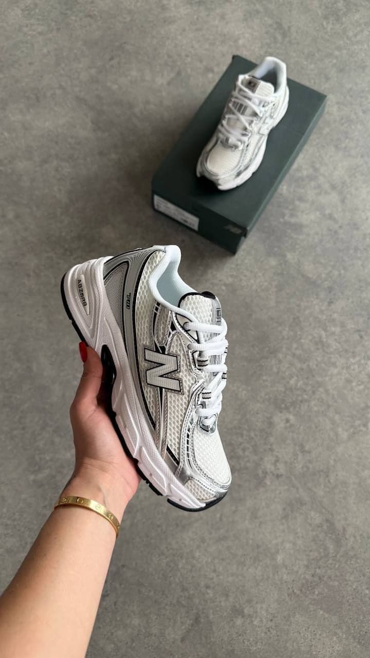 New balance 740 dark grey — calzado, vista de producto sobre fondo neutro