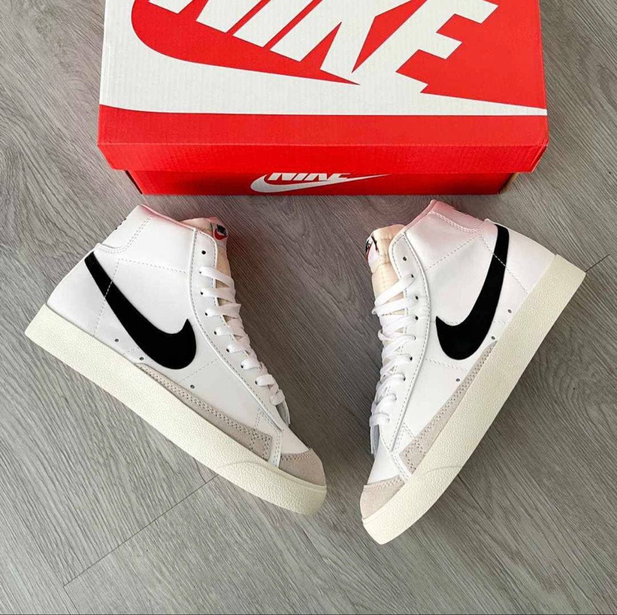 NIKE BLAZER BLANCO/NEGRO — calzado, vista de producto sobre fondo neutro
