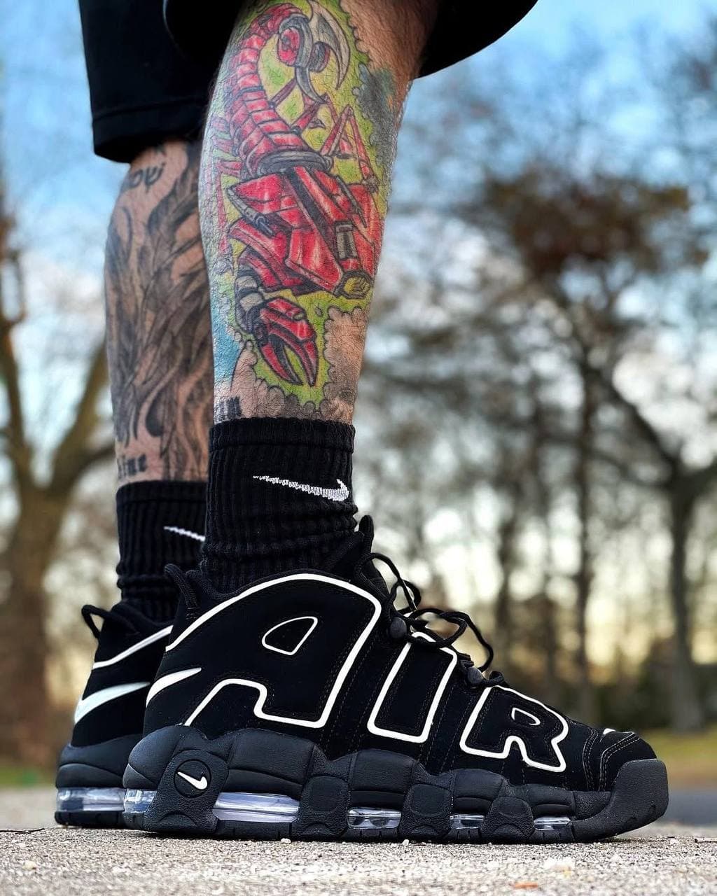 UPTEMPO NEGRAS — calzado, vista de producto sobre fondo neutro