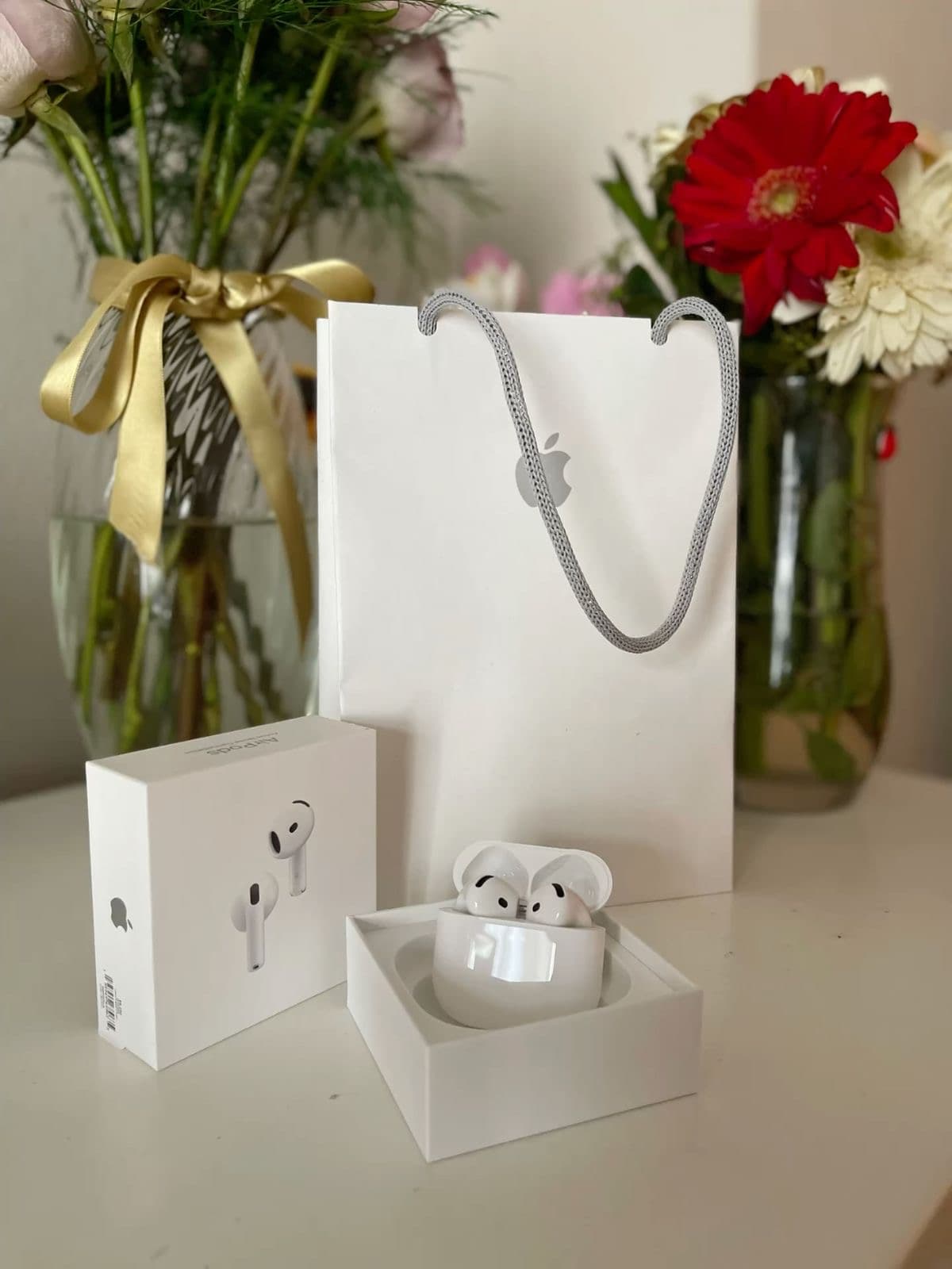 AirPods Pro Apple